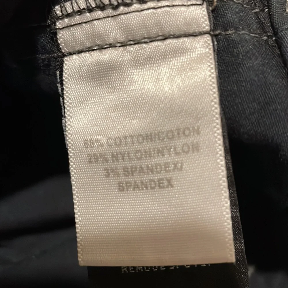 Dark Blue Kuhl Bermuda Cargo Shorts 6 - Picture 5 of 7